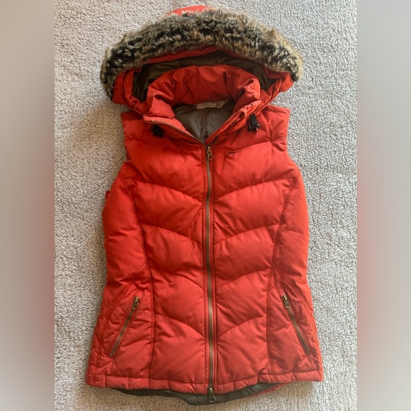 Athleta Orange Puffer Vest - Women’s Size XS - Picture 1 of 11